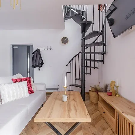 Folkvibe, Nowoczesne Z Jacuzzi I Sauna, Blisko Term Bania! Holiday home
