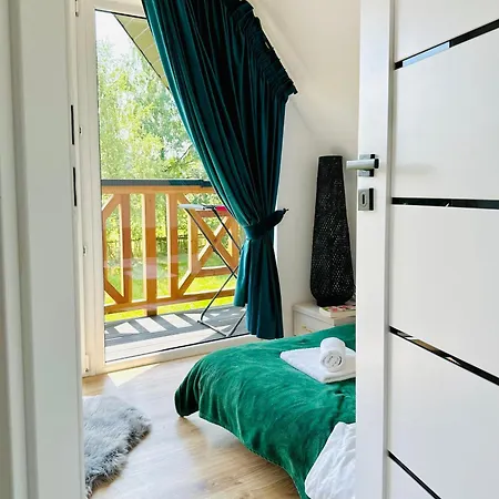 Holiday home Folkvibe, Nowoczesne Z Jacuzzi I Sauna, Blisko Term Bania! *