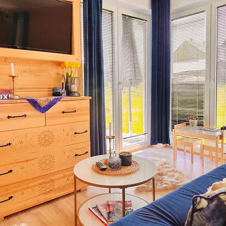 Holiday home Folkvibe, Nowoczesne Z Jacuzzi I Sauna, Blisko Term Bania! Bialka Tatrzanska