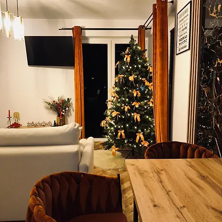 Holiday home Folkvibe, Nowoczesne Z Jacuzzi I Sauna, Blisko Term Bania! *